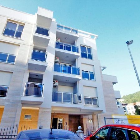 Kala Rooms & Suites Будва Екстериор снимка