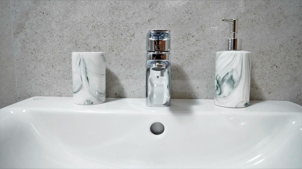 Kala Rooms & Suites Будва Екстериор снимка